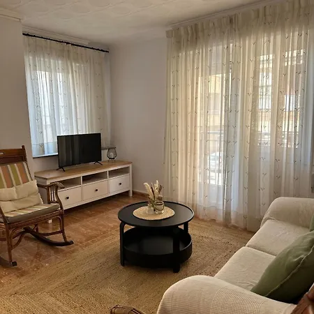 Apartment Spacious Near The Sea *